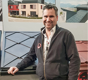 
Herbert Rüdiger: „Mein zuständiger Prefa-Außendienst informierte mich über die neue Endkundenplattform. Durch die Plattform erhalte ich die wichtigsten Informationen. Darauf mitwirken zu können, ist eine geniale Idee.“



