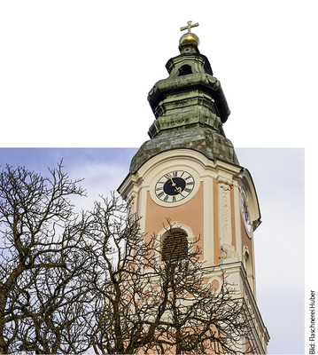 <p>
Der sanierte Turm der ehemaligen Zisterzienserabteikirche von Aldersbach
</p>