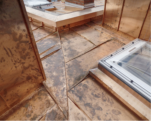 



Diagonaler Falz mit kleinteiligen Profilen in Dreieck- und Trapezform
