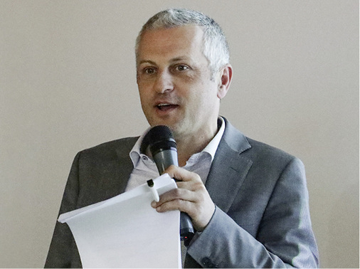 
Architekt Dr. Wolfgang Thaler lobt die gute Zusammenarbeit mit den Spenglern



