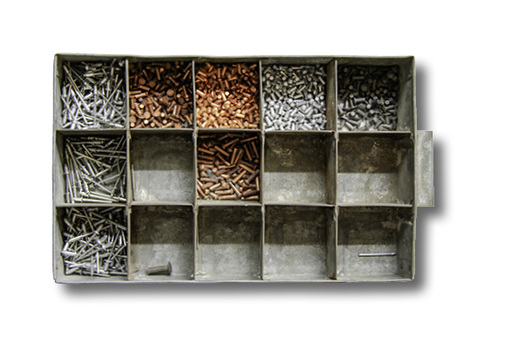 <p>
Die Firma Eisenkies sucht klassische Kupfervollnieten und sucht Interessierte für eine mögliche Sammelbestellung
</p>

<p>
</p> - © BAUMETALL

