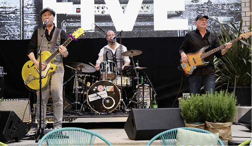 



Soundtrack: The Magic Big Five geben ordentlich Gas
