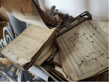 



Als der Papierbildschirm eines Notepads noch mit Klammern zusammengehalten wurde
