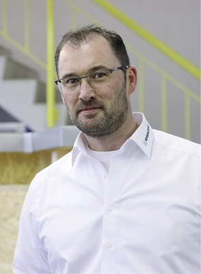 



Rheinzink-Profi Berthold Ruck ist von My Skills überzeugt 
