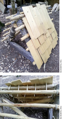 <p>
Dachmodell 0.0: Mit Stiften versehene Holzschindeln wurden auf die Traglattung gehängt. Das Prinzip der Überlappung und versetzten Anordnung ist uralt
</p>