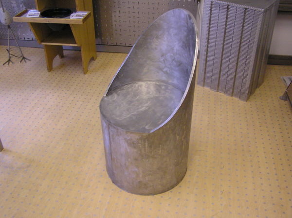 Brandt Edelstahldach GmbH: Ein etwas stabilerer Edelstahlstuhl - Brandt Edelstahldach GmbH