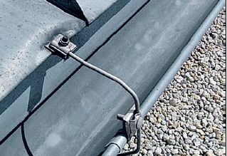 Klempner können Blitzschutzsysteme montieren - Rheinzink