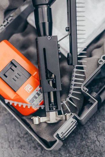 Per Magazin zugeführte Schrauben und Setzwerkzeug-Spezialvorsatz 