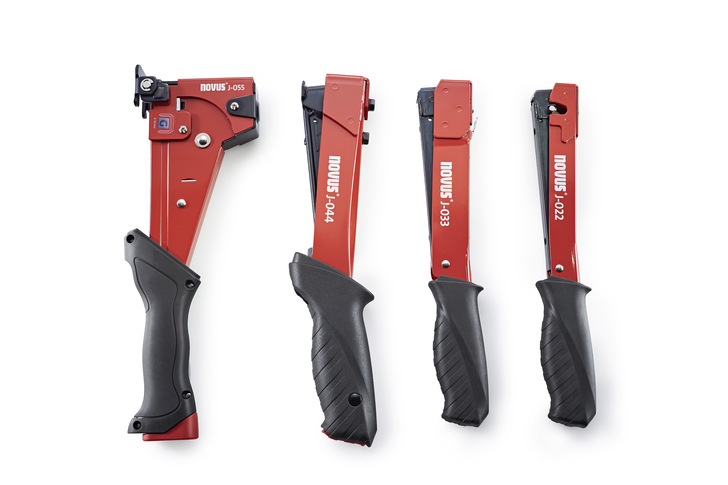Vier neue Hammertacker zur Verarbeitung von Klammern von 4 bis 14 mm - © Bild: Novus Dahle GmbH
