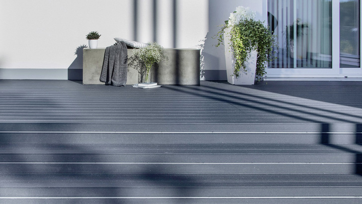 Finnisches Design: Die Terrassendielen UPM ProFi Deck - © Bild: UPM
