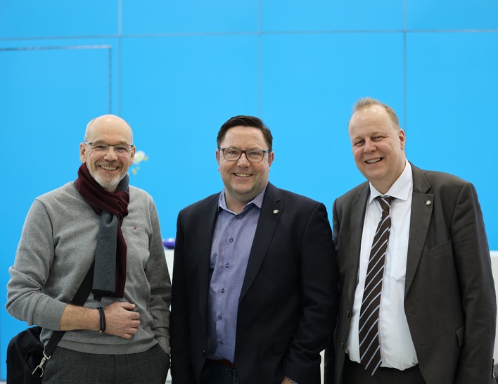 Andreas Witt, Jens Wagner und Norbert Wulf vom FVSHK Hamburg bedauern die Absage der Get Nord 2020 (BAUMETALL-Archivfoto) 