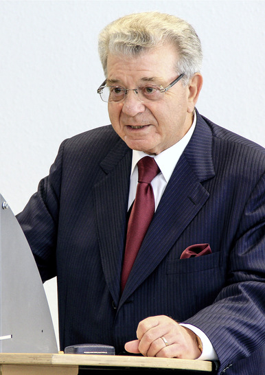 Willy Stahl †