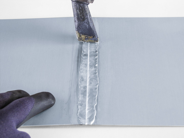 Was ist das Besondere des neuen Rheinzink-Lötzinns? Für die korrekte Antwort verlost Rheinzink die kostenfreie Teilnahme an einem Workshop﻿