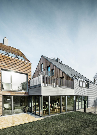 Im Töllke-Haus in Hamburg-Schnelsen entstanden 17 altersgerechte Wohnungen in Verbindung mit einer Kita 