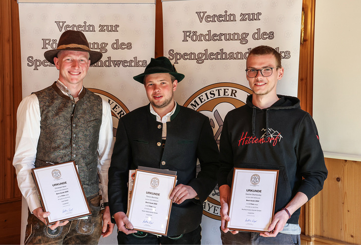 Best Azubis: Christoph Beier, Florian Bechteler, Sascha Olschewski - © Bild: BAUMETALL
