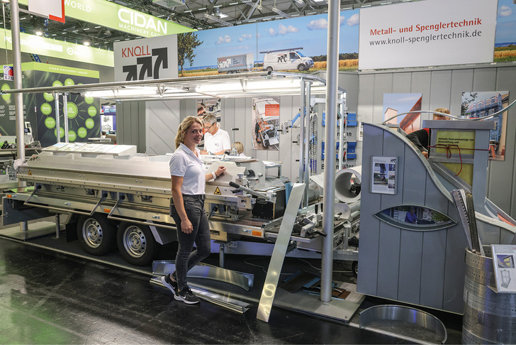 Die mobile Spenglerei von K.N.O.L.L am Messestand in Köln﻿