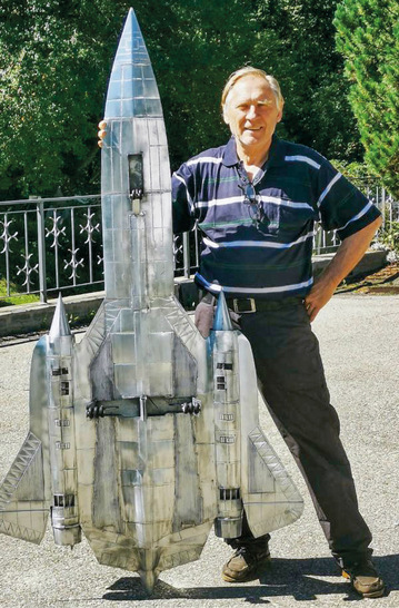 Friedrich Reinbold mit seiner SR-71 - © Bild: Reinbold
