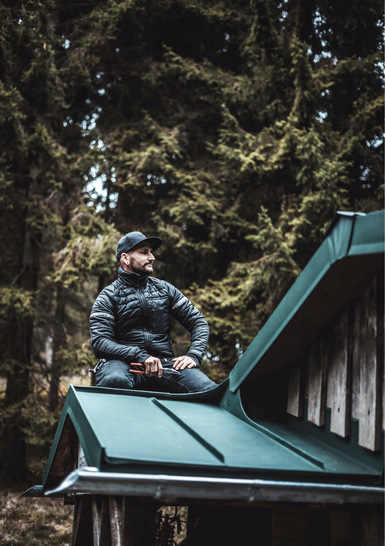 Ton in Ton: Bei der Gestaltung seiner Baustellen legt Spenglermeister Christian Bickel besonders großen Wert auf ein harmonisches Gesamtkonzept