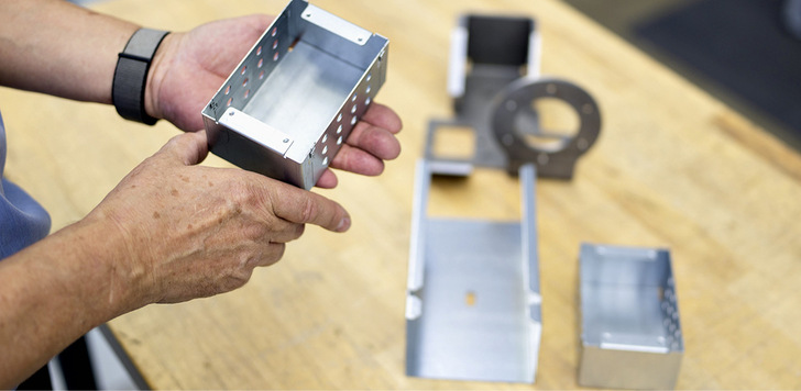  Trumpf unterstützt die Planung von Biegeteilen mit KI