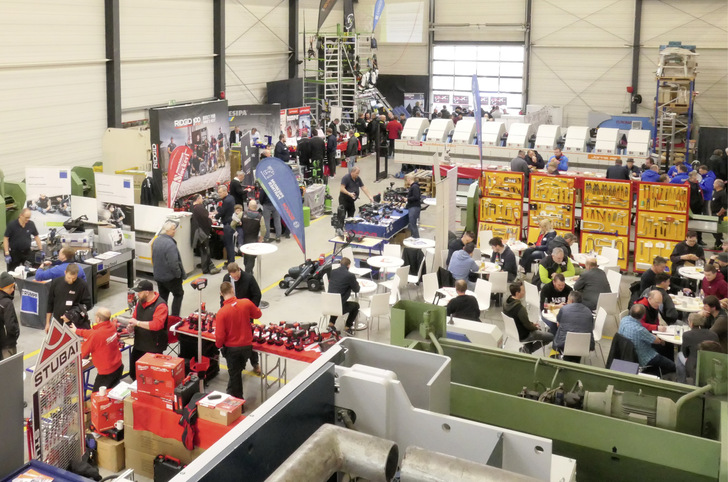  Reges Treiben auf der Hausmesse von Maschinen Stockert
