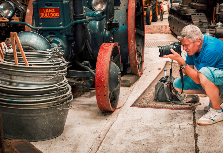 Andreas Buck auf Spurensuche im Fahrzeugmuseum Marxzell