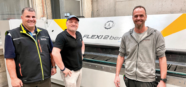 Unter der Leitung von Valentin Schnyder entwickelte sich die Spenglerei Schnyder AG aus Elgg zu einem ­innovationsgetriebenen Unternehmen mit 40 Mitarbeitenden, vier Standorten und modernster Digitalisierung