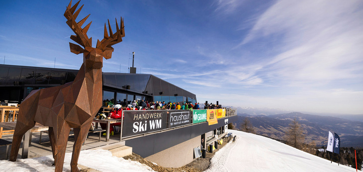 Bestes Wetter, viele Zuschauer und tolle Stimmung bei der 1. Handwerks-Ski-WM - © Bild: 7films für Haushaut