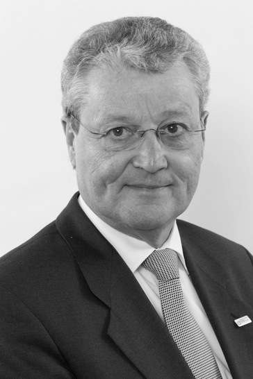 Manfred Stather