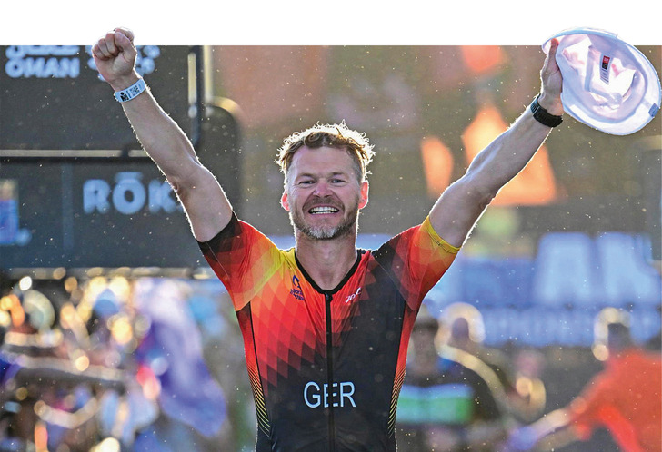 Gerd Stöcklein beim Ironman-Zieleinlauf
