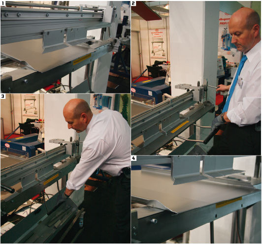 Biegefolge der Traufabkantung: Zuerst muss an der Handabkantbank die Schiene der Biegewange entfernt und die Biegewange nach oben geschwenkt werden. Dann wird die Traufschar von der Maschinenrückseite her eingeführt und per Oberwange geklemmt. Die Biegewange wird nach unten geklappt, wodurch die Rückkantung samt entsprechendem Umschlag in einem Arbeitsgang hergestellt wird. Die 1 m lange Oberwange der Handabkantbank ist mit Segmenten ausgestattet, durch die viele klassische Biegevorgänge — auch von unten nach oben — möglich sind
