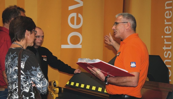 Reto Staeger (Jorns ) und Daniel Spiegel stellen die Jorns-Eco-Bend vor