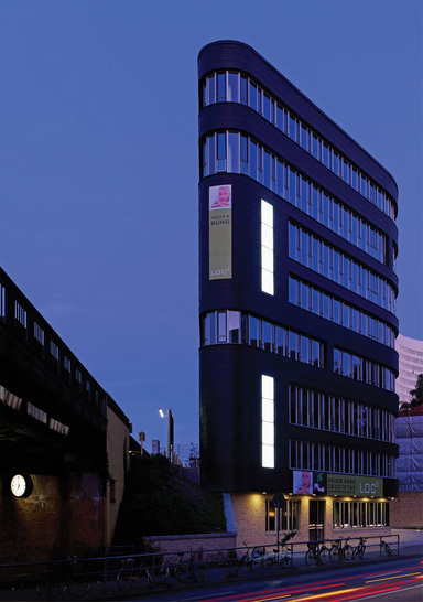 Das Bürogebäude LOC 290 setzt ­ einen skulpturalen Akzent im Hamburger Ortsteil Ottensen