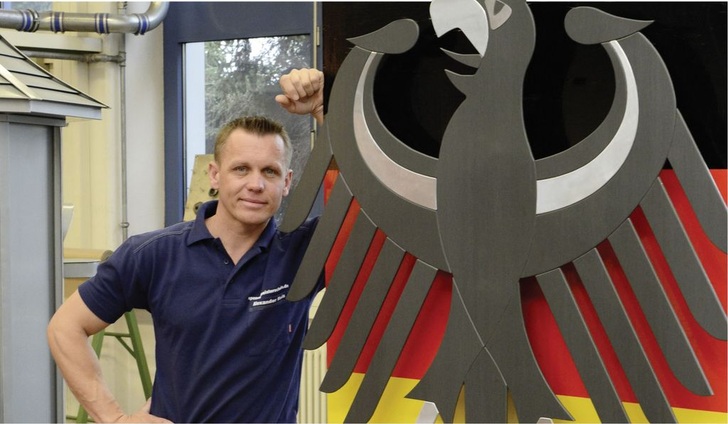 Dieser Bundesadler aus Titanzink ist ein dezenter Hinweis auf die spannendste Meisterstückwahl seit ihrer Erstauflage im Jahr 2010