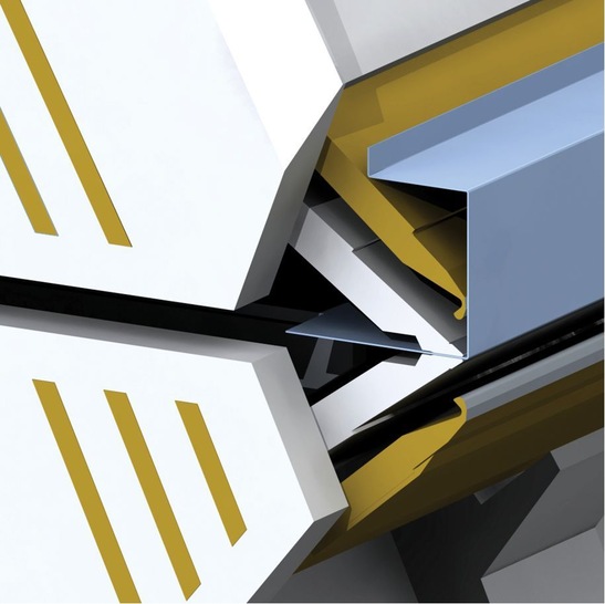 Die Wangen des XXL-Centers mit eingelegtem Biegeteil
