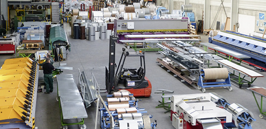 Blick in die beeindruckende Barth-Fertigungshalle
