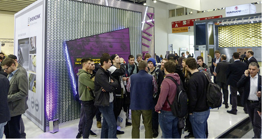 Rheinzink informierte auf der Bau über aktuelle Produkte und Systeme und bot darüber hinaus eine Kommunikationsebene, ...
