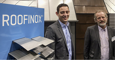 Roofinox Geschäftsführer Marc Metzler und Roofinox-Verkäufer Wilfried Böhler auf der Bau
