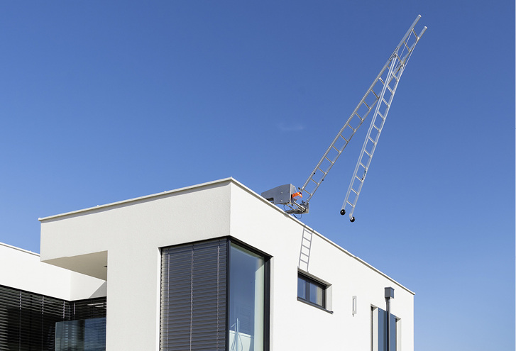 
Die E-Ladder wird automatisch aus- und eingeklappt ...



