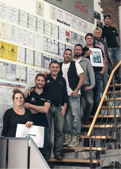 
Unternehmer besuchen sich gegenseitig, um sich im Arbeitsalltag über die Schulter zu schauen



