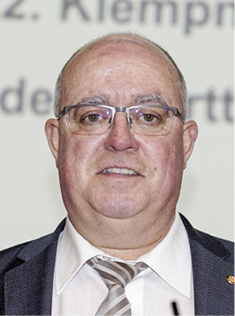 
Robert Smejkal



