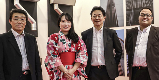 
Das japanische Archisense-Team ist auf der Suche nach Vertriebspartnern 



