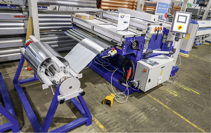 



Die Mastercut von Schlebach verfügt über eine anwenderfreundlicheSPS-Steuerung mit Touchpanel
