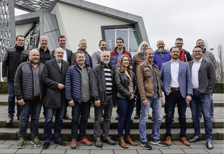 
Der Arbeitskreis Ausbildung engagiert sich für hochwertige, praxisgerechte Ausbildungsangebote im Klempner- und Dachdeckerhandwerk



