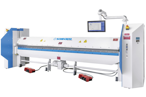 Die motorische Schechtl-Schwenkbiegemaschine MAF profitiert von der neuen F-Geometrie