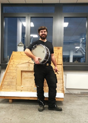 Florian Schultes ist angehender Spenglermeister und Trommelbauer