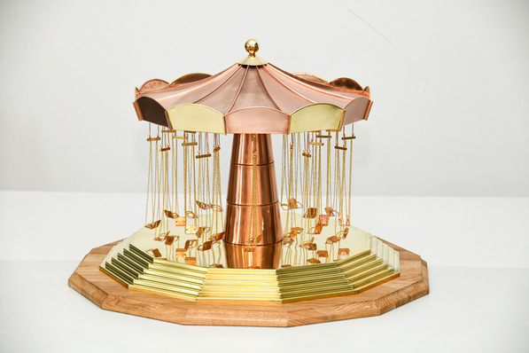 Filigranes Modell eines Karussells