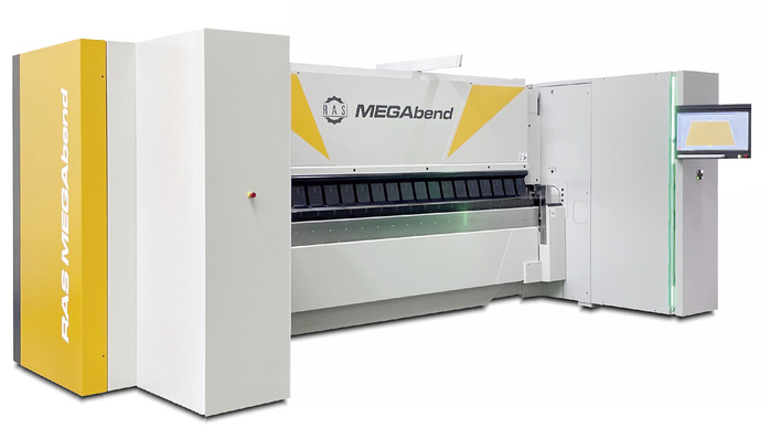 RAS präsentiert in Stuttgart die Megabend und andere Maschinen