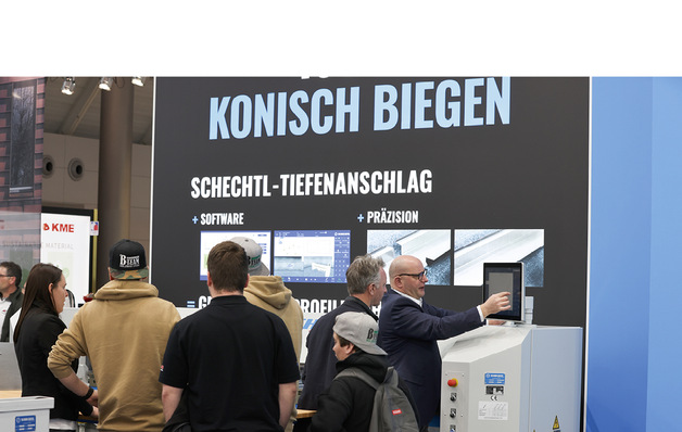  Großes Interesse rund ums konische Biegen bei Schechtl