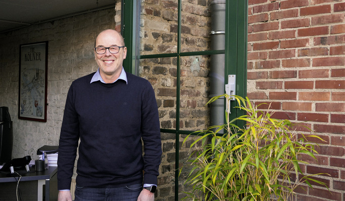  Andreas Thonicke, Geschäftsführer der Mazzonetto Deutschland GmbH, lädt zum Rundgang ein