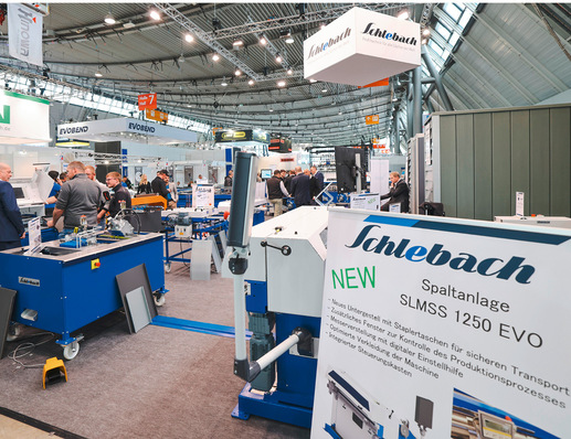 Blick auf den Schlebach-Messestand auf der Dach + Holz in Stuttgart